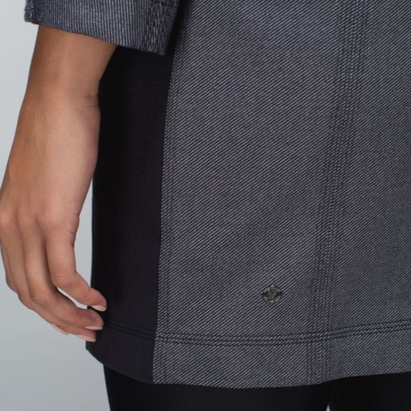 Lululemon | Cocoon Car Coat | Size XS - Picture 6 of 13